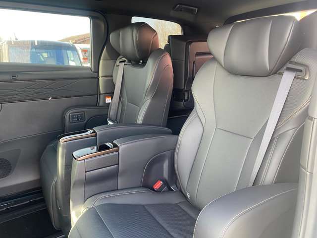 TOYOTA ALPHARD 2025 Image 31