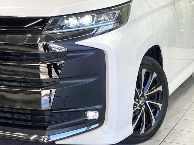 TOYOTA NOAH HYBRID 2023 Image 31