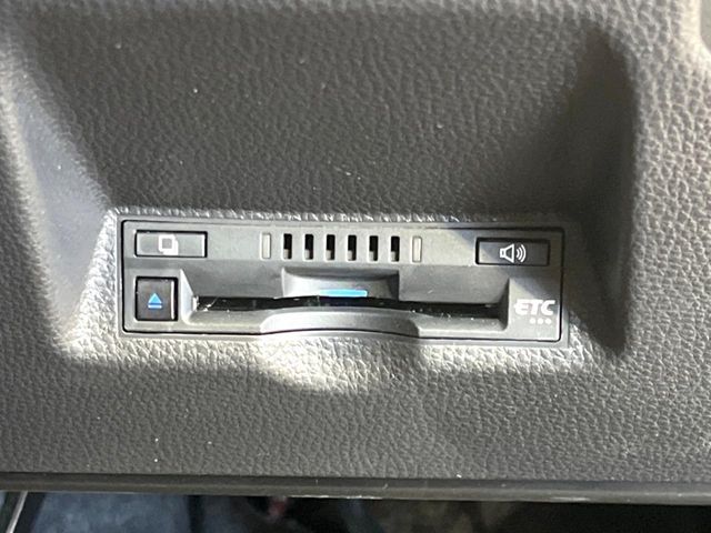 TOYOTA YARIS HYBRID 2021 Image 31