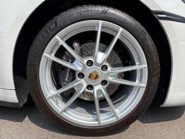 PORSCHE 911 2020 Image 31