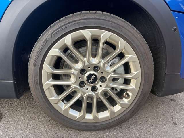 BMW MINI COOPER 5DOOR 2024 Image 31