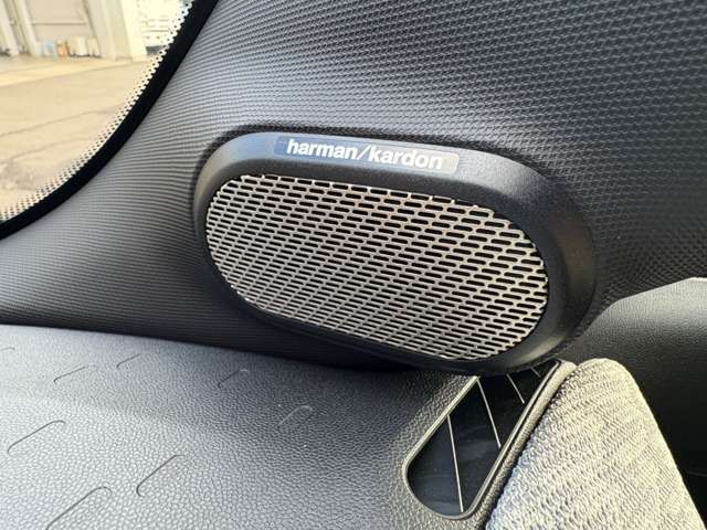 BMW MINI COOPER 5DOOR 2024 Image 31