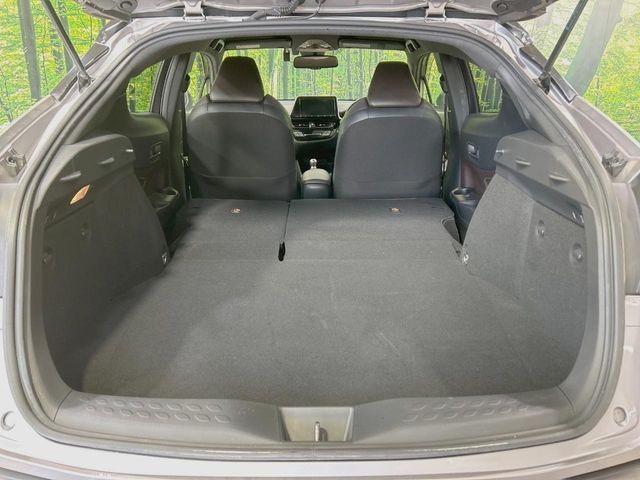 TOYOTA C-HR 2017 Image 31