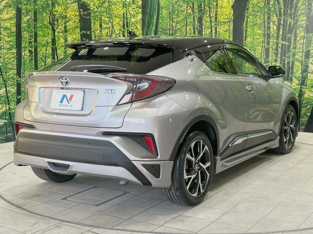 TOYOTA C-HR 2017 Image 31