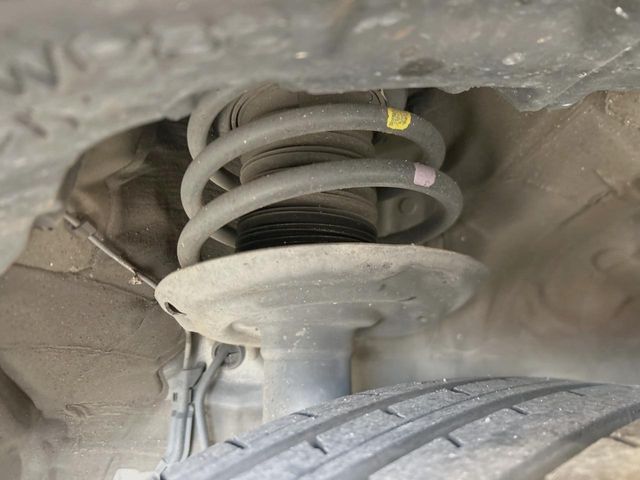 TOYOTA C-HR 2017 Image 31