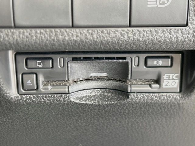 TOYOTA RAV4 4WD 2023 Image 31