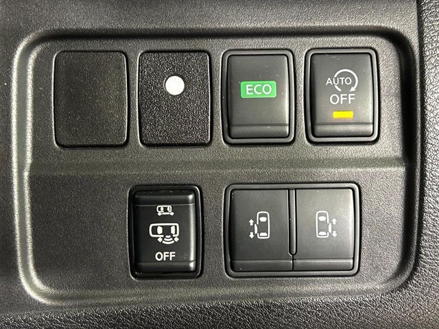 NISSAN SERENA  S-HYBRID 2018 Image 31