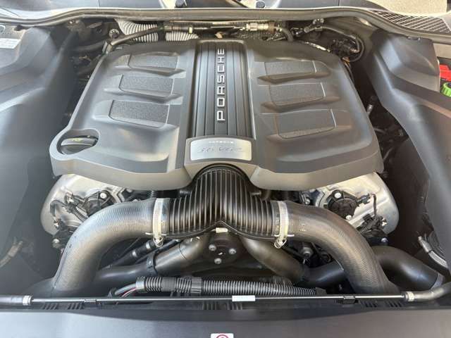 PORSCHE CAYENNE 2016 Image 31