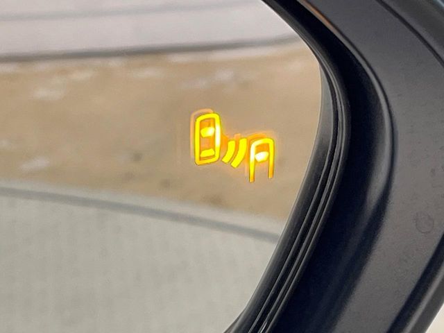 TOYOTA YARIS CROSS HYBRID 2025 Image 31