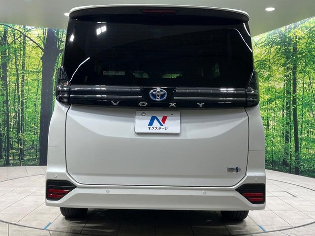TOYOTA VOXY HYBRID 2023 Image 31