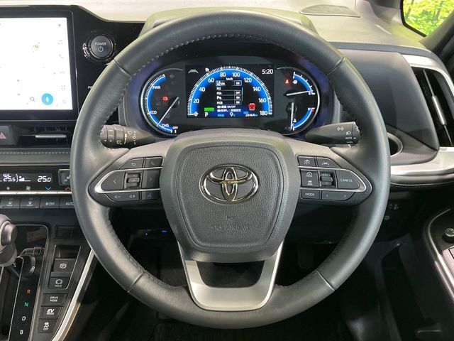 TOYOTA VOXY HYBRID 2023 Image 31