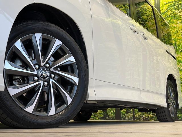 TOYOTA VOXY HYBRID 2023 Image 31