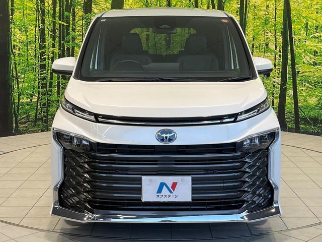TOYOTA VOXY HYBRID 2023 Image 31
