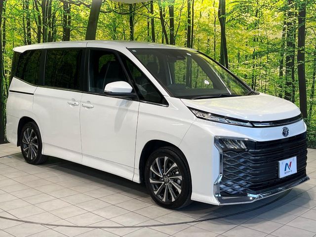 TOYOTA VOXY HYBRID 2023 Image 31