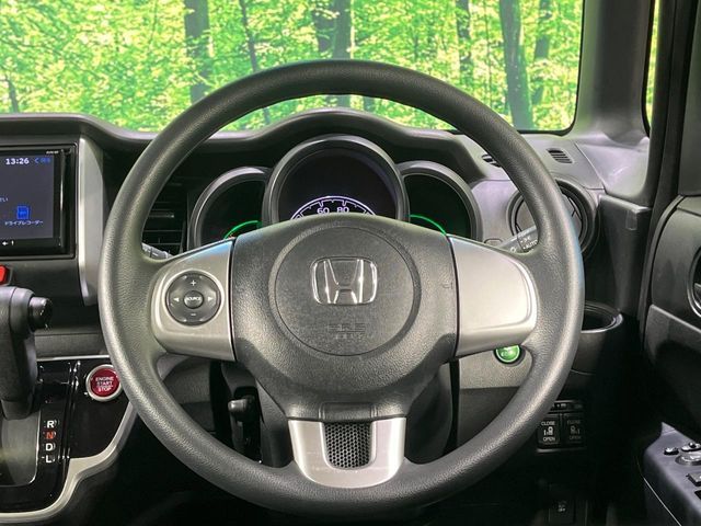 HONDA N BOX 2017 Image 31