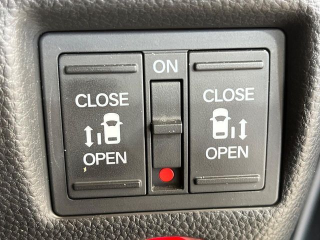 HONDA N BOX CUSTOM 2019 Image 31