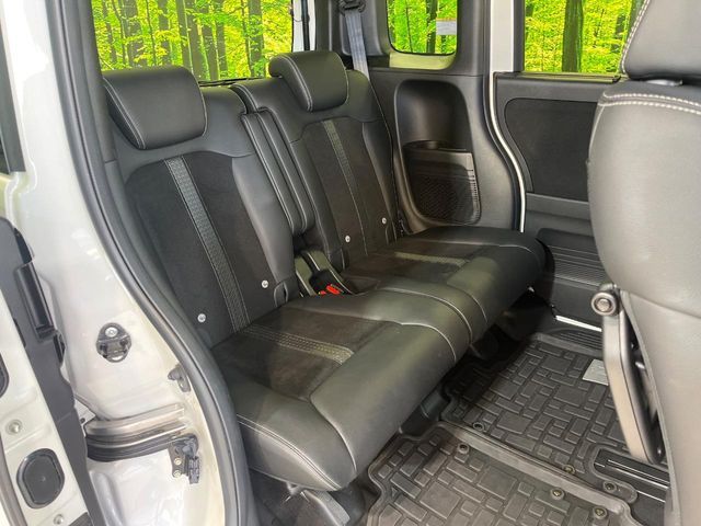 HONDA N BOX CUSTOM 2021 Image 31