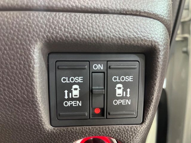 HONDA N BOX 2019 Image 31