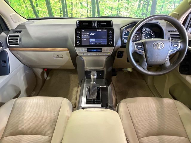 TOYOTA LANDCRUISER PRADO 2023 Image 31