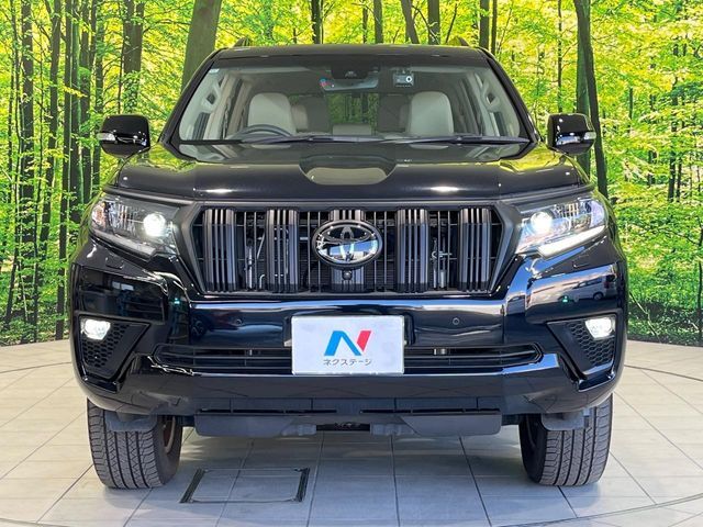 TOYOTA LANDCRUISER PRADO 2023 Image 31