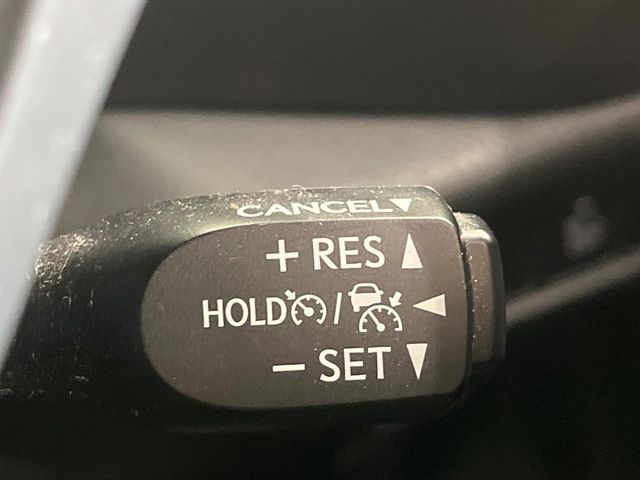 TOYOTA C-HR 2018 Image 31