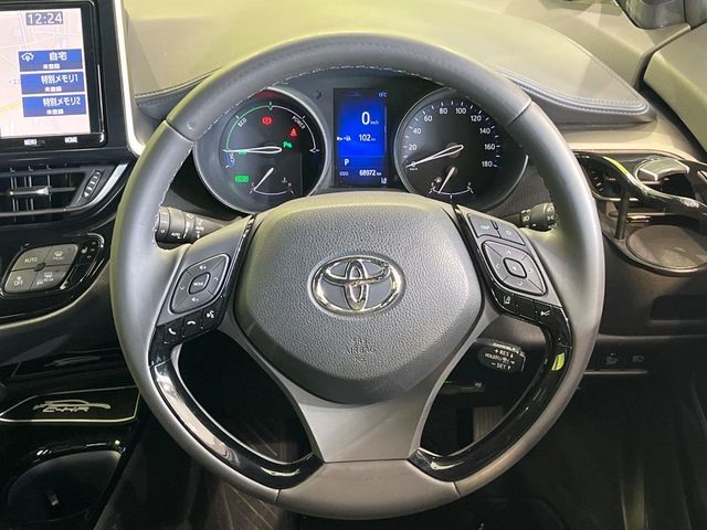 TOYOTA C-HR 2018 Image 31