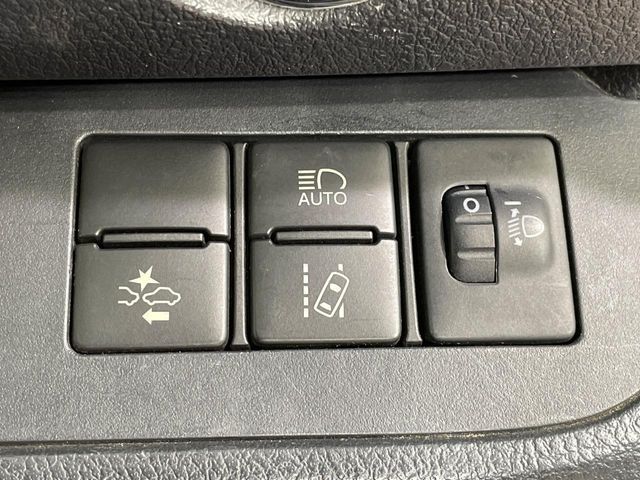 TOYOTA SIENTA HYBRID 2017 Image 31