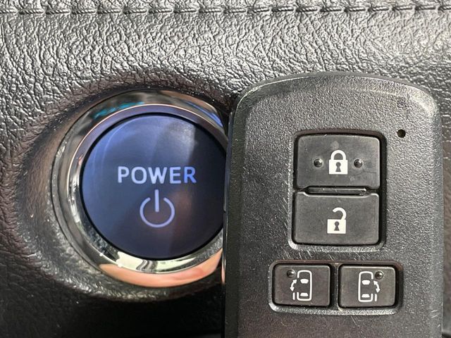 TOYOTA SIENTA HYBRID 2017 Image 31