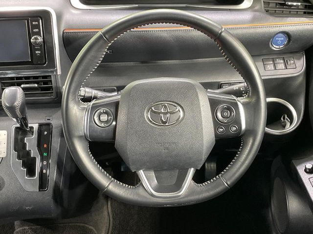 TOYOTA SIENTA HYBRID 2017 Image 31