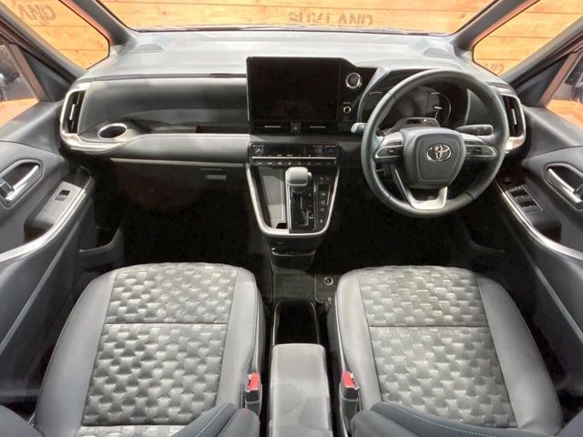 TOYOTA VOXY 2023 Image 31