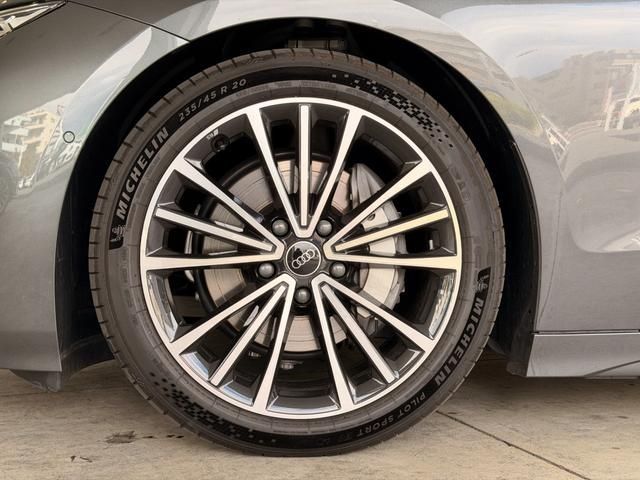 AUDI A6 AVANT E-TRON 2025 Image 31