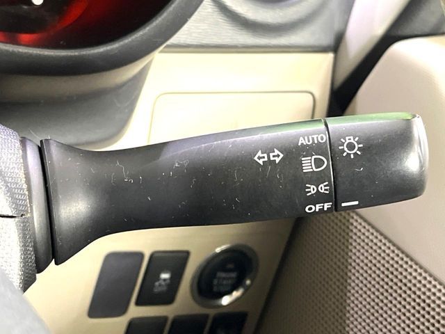 DAIHATSU MOVE CUSTOM 2013 Image 31