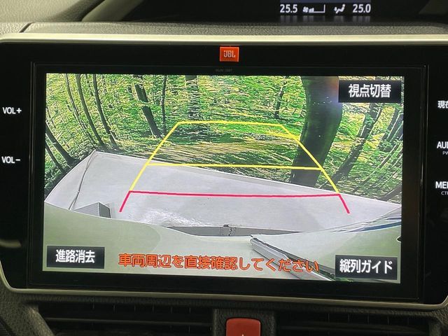 TOYOTA VOXY 2018 Image 31