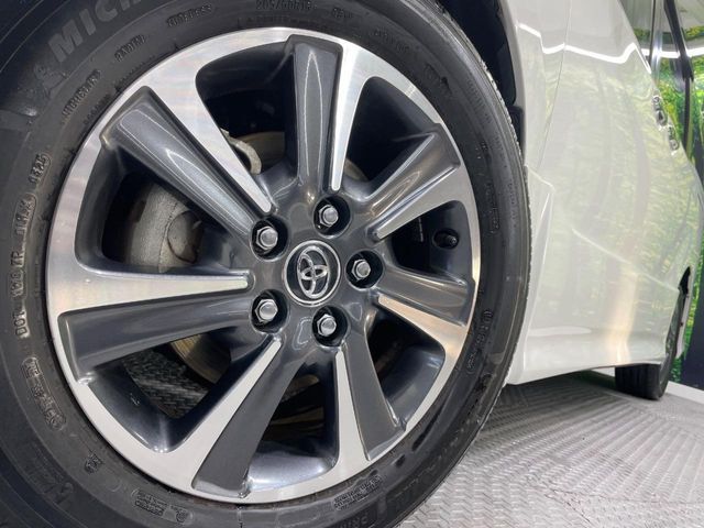 TOYOTA VOXY 2018 Image 31