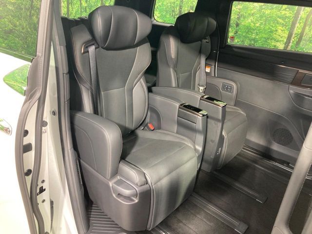 TOYOTA ALPHARD HYBRID 2024 Image 31
