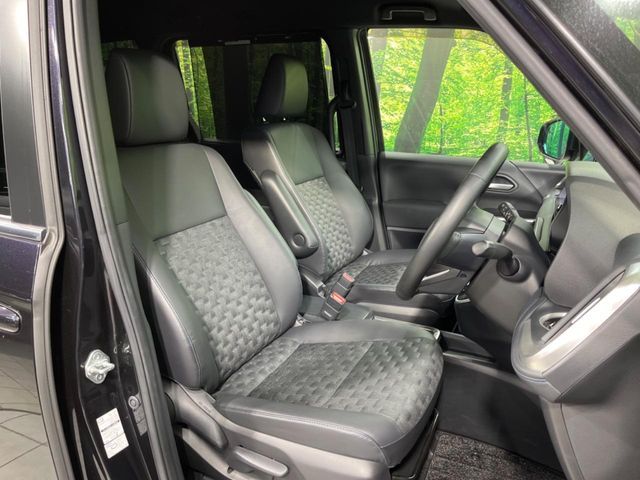 TOYOTA VOXY HYBRID 2023 Image 31