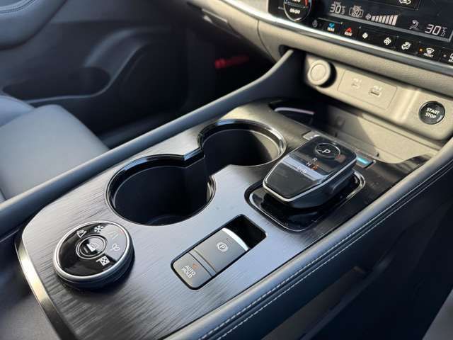 NISSAN X-TRAIL HYBRID 4WD 2022 Image 31