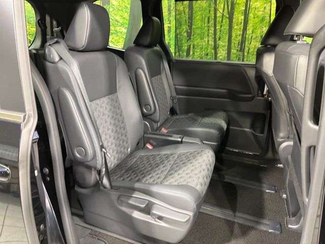 TOYOTA VOXY 2023 Image 31