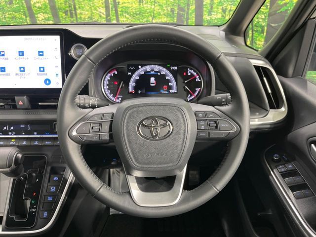 TOYOTA VOXY 2023 Image 31