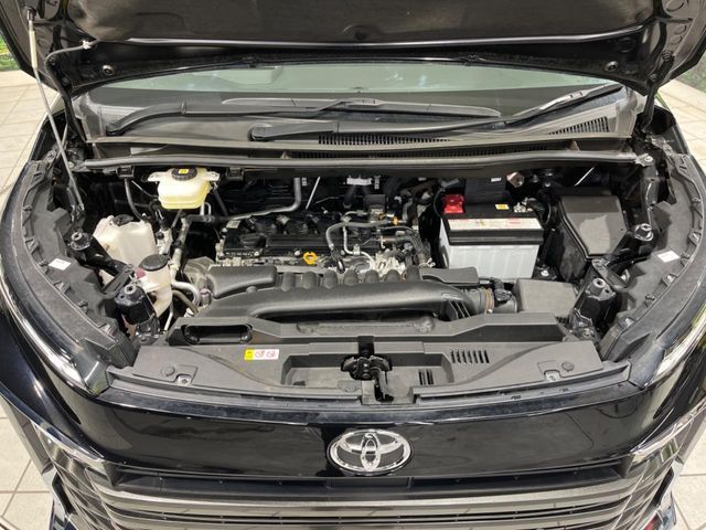 TOYOTA VOXY 2023 Image 31