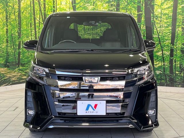 TOYOTA NOAH 2017 Image 31