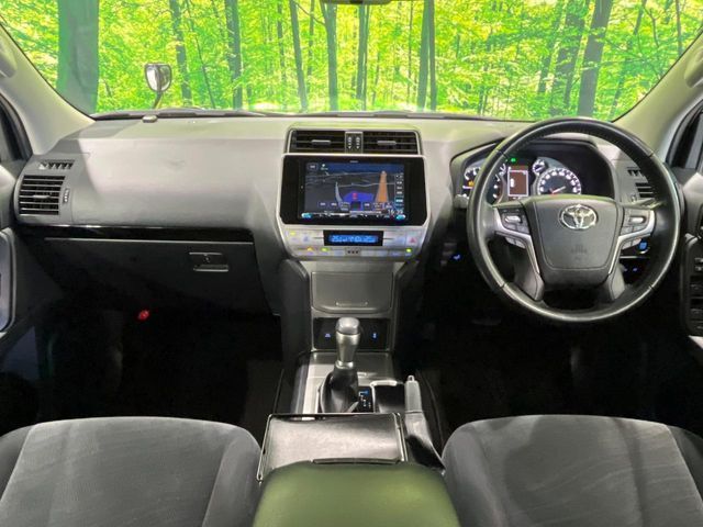 TOYOTA LANDCRUISER PRADO 2022 Image 31