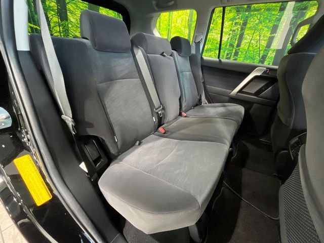 TOYOTA LANDCRUISER PRADO 2022 Image 31