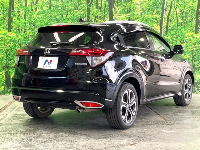 HONDA VEZEL HYBRID 2015 Image 31