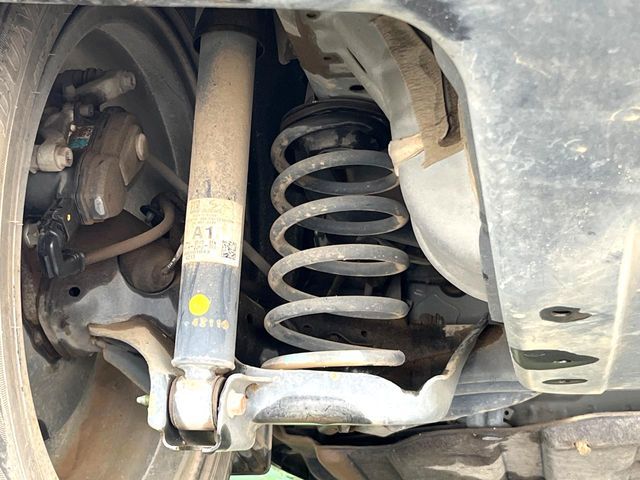 HONDA VEZEL HYBRID 2015 Image 31