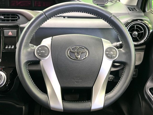 TOYOTA AQUA 2016 Image 31