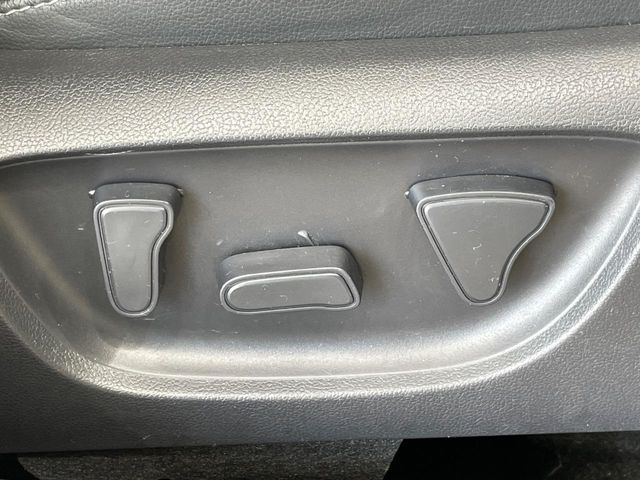 TOYOTA YARIS CROSS HYBRID 2021 Image 31