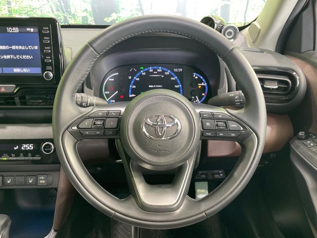 TOYOTA YARIS CROSS HYBRID 2021 Image 31