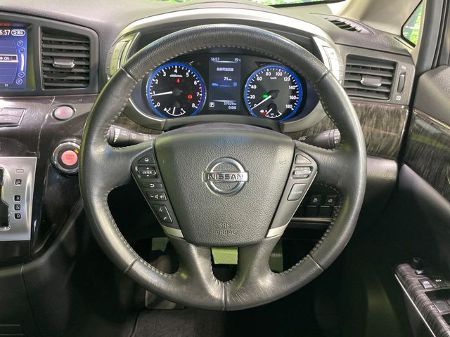 NISSAN ELGRAND 2014 Image 31