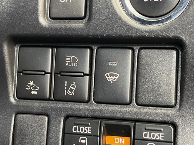 TOYOTA NOAH 4WD 2019 Image 31